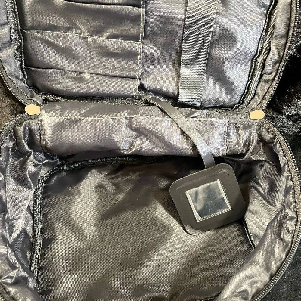 Simply Southern Quilted Snakeskin Print Cosmetic Makeup Travel Bag Gray White